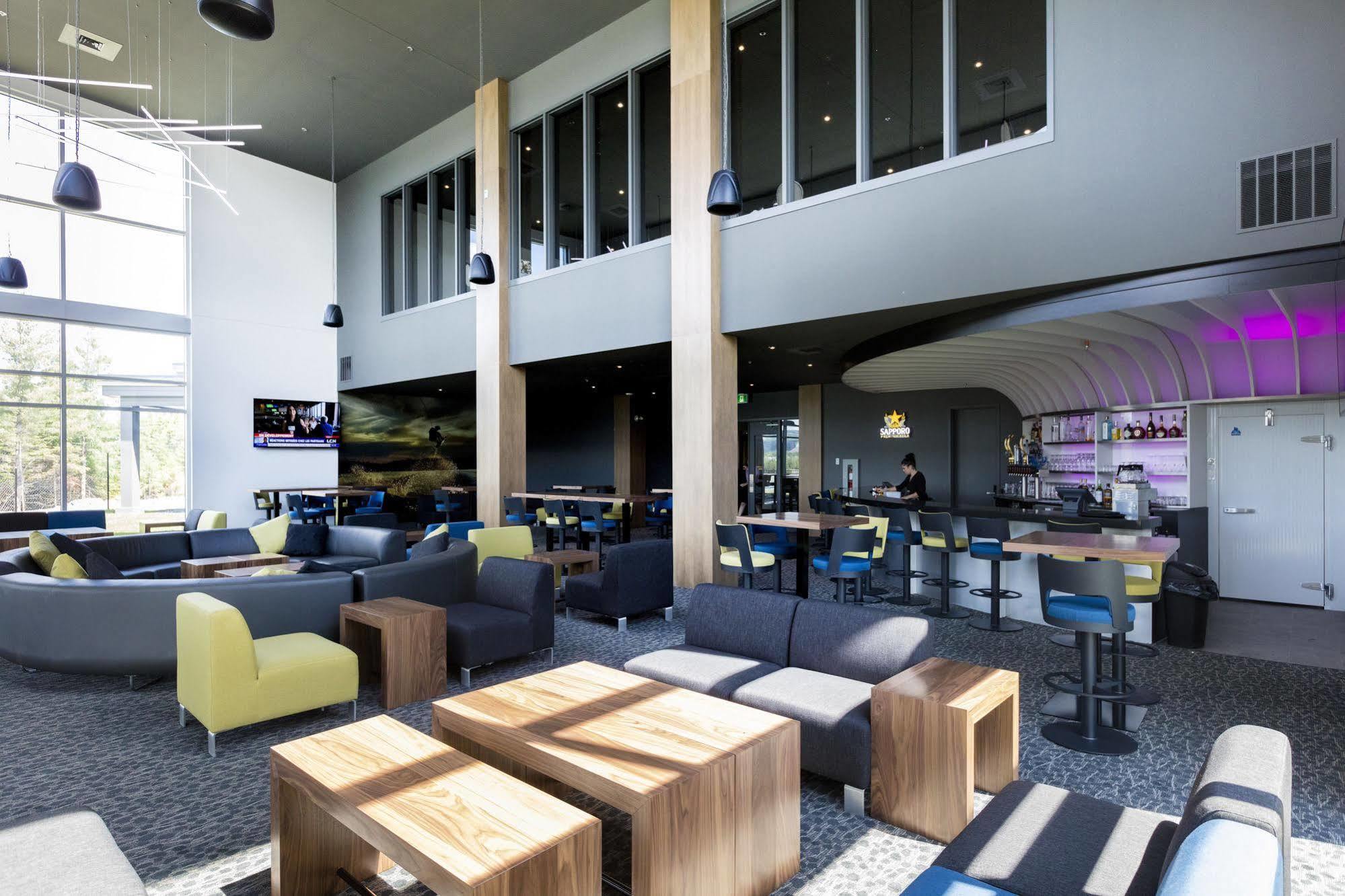 Hotel Du Domaine, Centre De Villegiature Et De Congres 셋퍼드 마인스 외부 사진